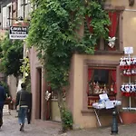 An Apartment In A 17Th Century Wine Grower S House Апартаменты *