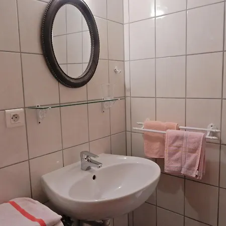 An In A 17th Century Wine Grower S House Apartment *