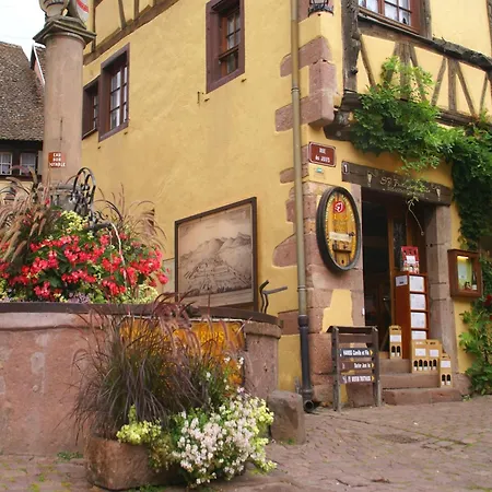 An In A 17th Century Wine Grower S House *