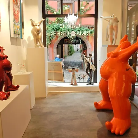 Apartment In Riquewihr Near Vineyards Lägenhet