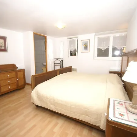 Apartment In Riquewihr Near Vineyards * Riquewihr