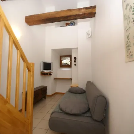 An Apartment In A 17Th Century Wine Grower S House