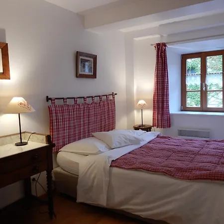 An In A 17th Century Wine Grower S House * Riquewihr