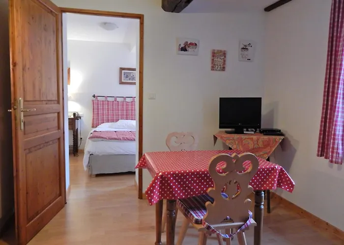 An Apartment In A 17Th Century Wine Grower S House * 리크위르