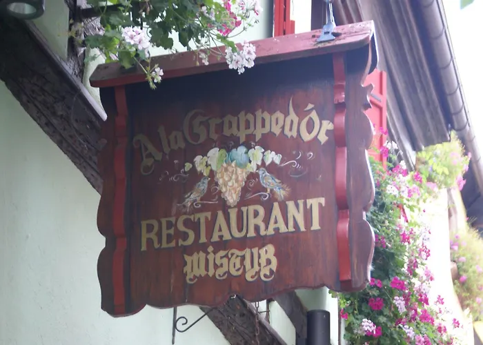 An Apartment In A 17Th Century Wine Grower S House 아파트 리크위르